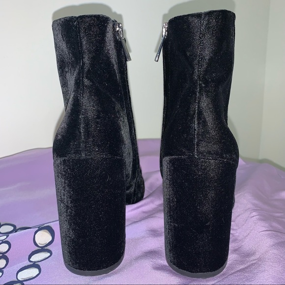 🦋SALE🦋 Wovella Ankle Boot - Picture 6 of 9